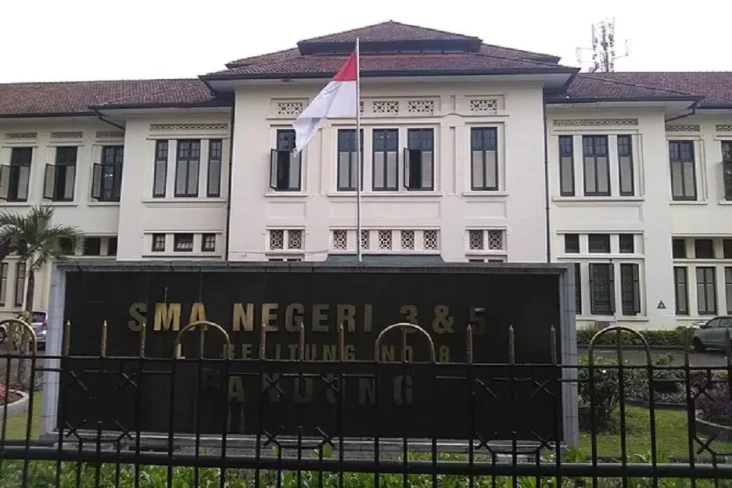 Masih Ragu Pilih Sekolah?...