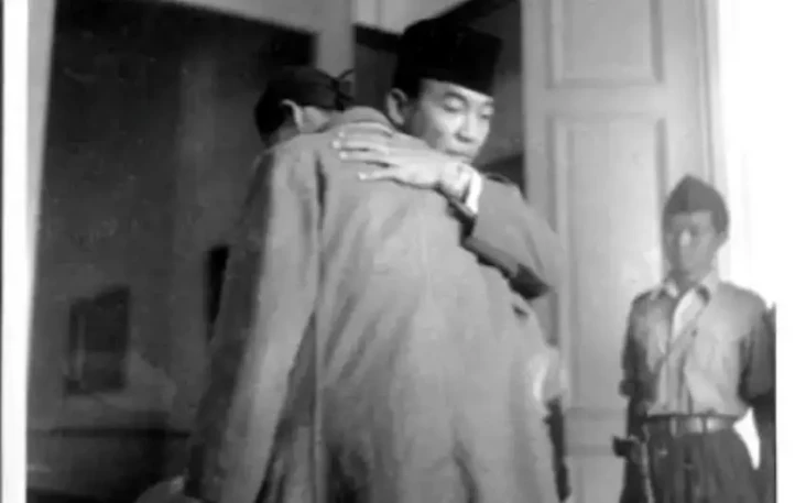 Kisah Bung Karno Yakinkan...