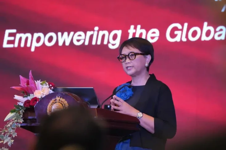 Menlu Retno: Ada Utang...