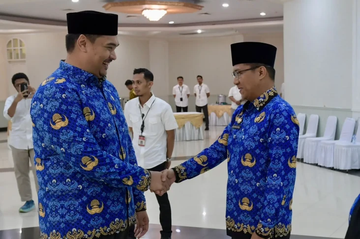 Menpora Dito Tunjuk...