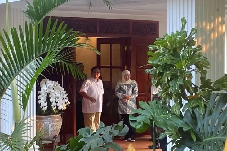 Khofifah dan Emil Dardak...