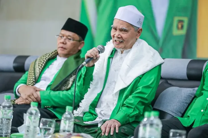 Pimpinan Majelis Syariah...