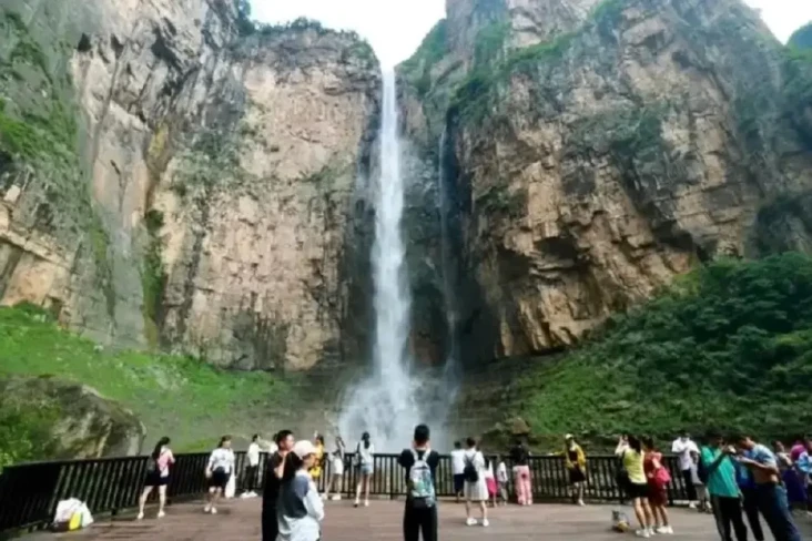 Air Terjun Yuntai Disebut...