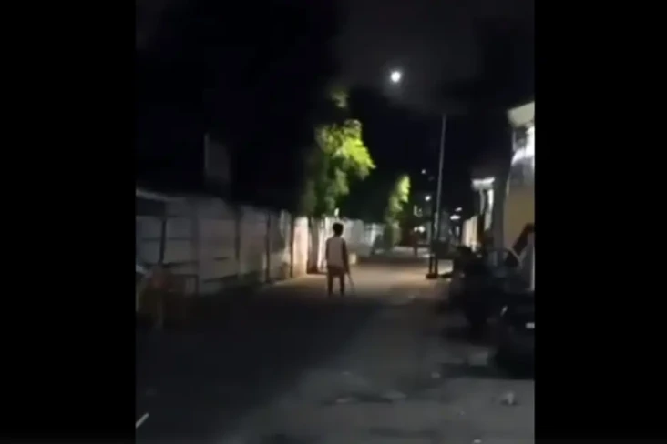 Viral! Emak-Emak Teriak...