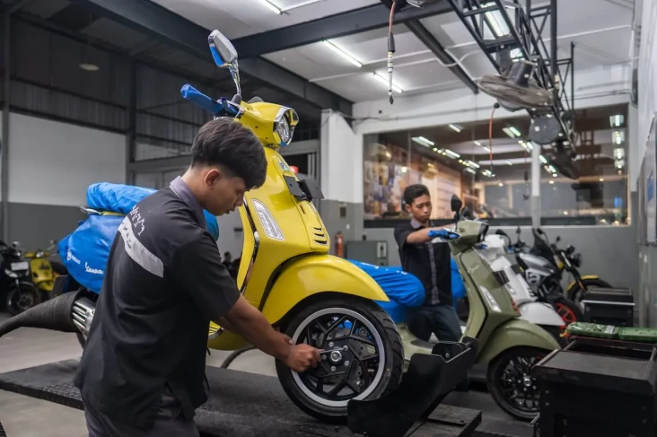 Vespa LX 125 i-Get yang...