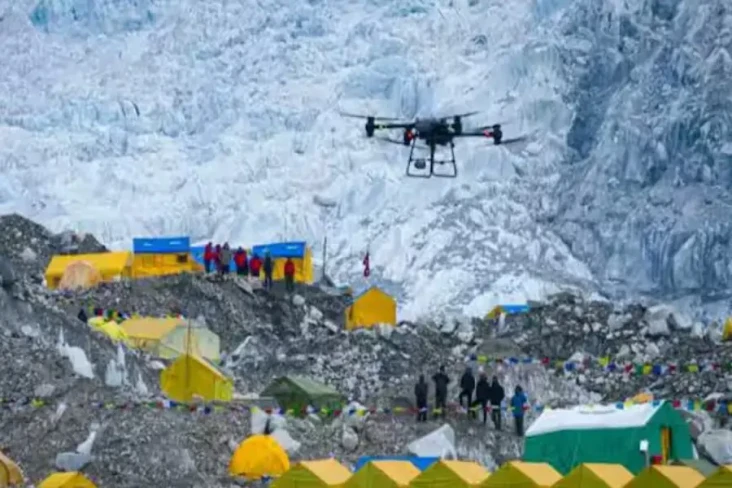 Ukir Sejarah, Drone...