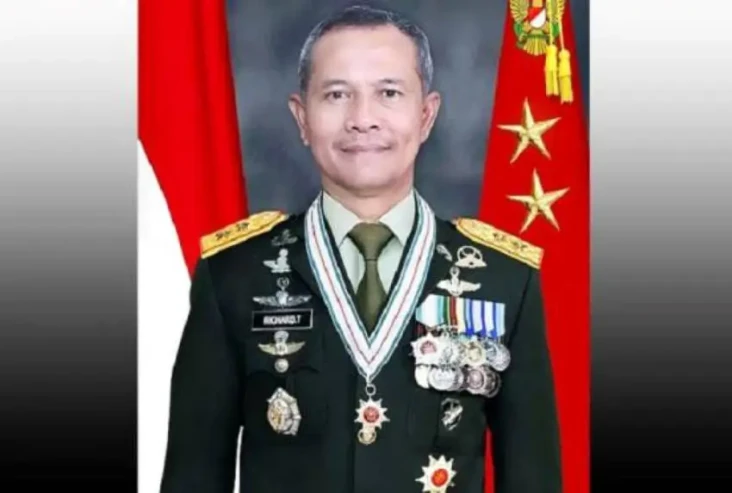 4 Letjen TNI Kelahiran...