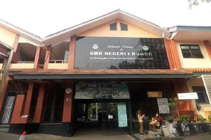 Bukan Hanya Tamatan...
