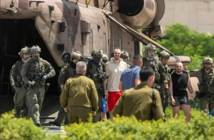 Hamas: Selamatkan 4...