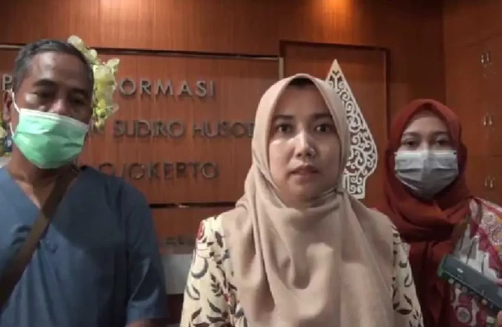 Polisi Dibakar Istri,...