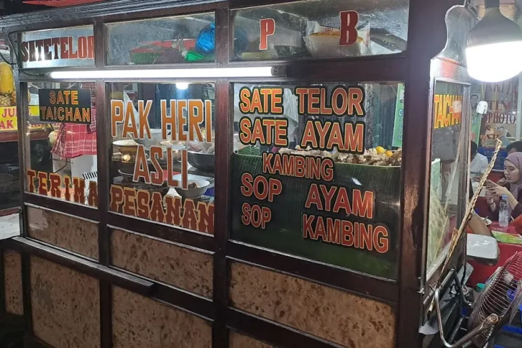 10 Kuliner Enak di Jalan...