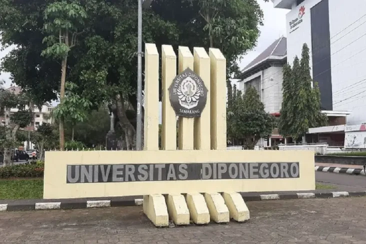 Jurusan Kuliah S1 dengan...