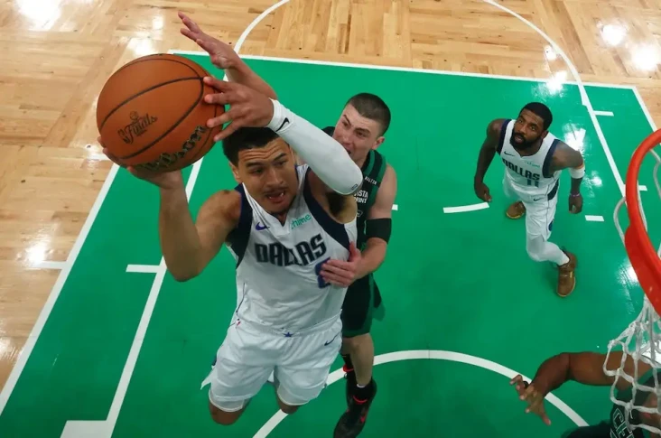 Boston Celtics Unggul...