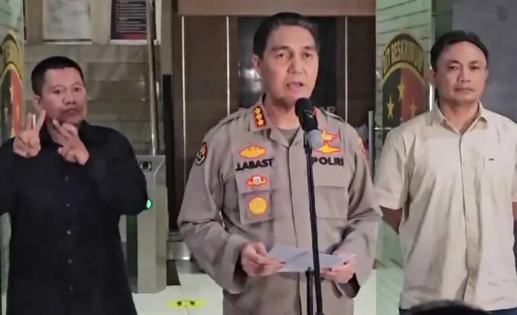 Kasus Vina Cirebon,...