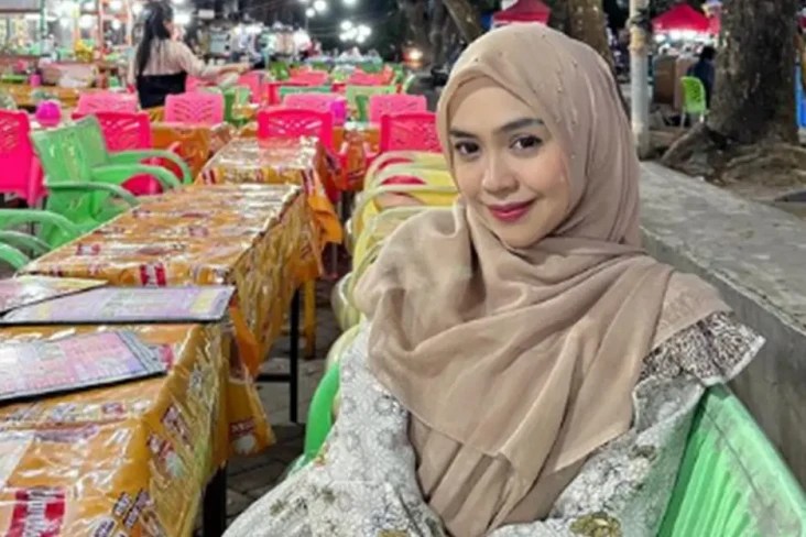 Dapat Ancaman Foto Pribadi...