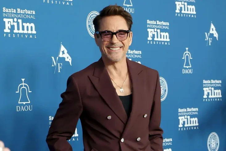 10 Artis Hollywood Ini...