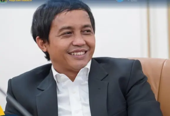 Profil dan Kekayaan...