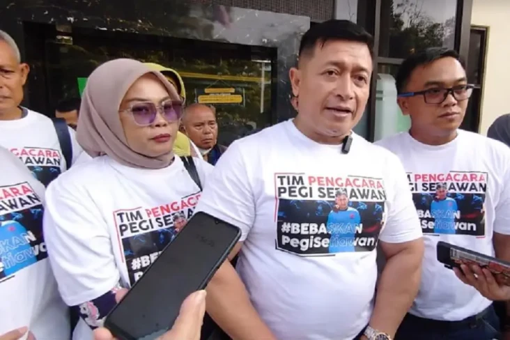 22 Kuasa Hukum Ajukan...