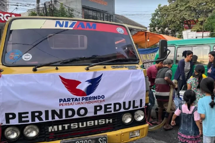 Terima Bantuan Air Bersih...