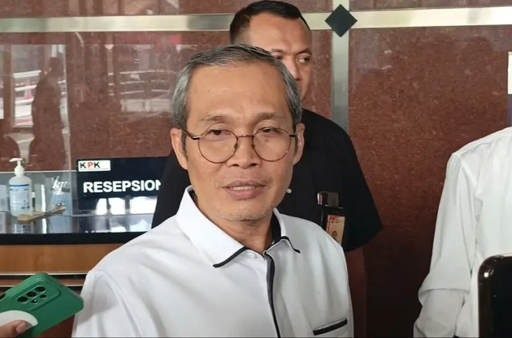 Pimpinan KPK Tak Ambil...