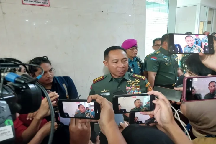 Panglima TNI Tegaskan...