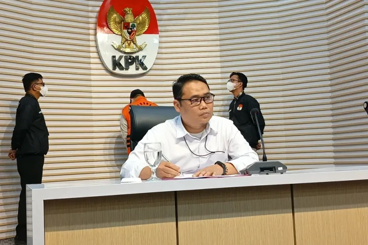 Panggil Asisten Hasto...