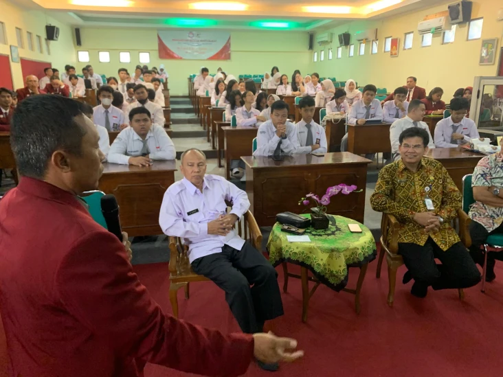 Unhan Perkuat Jiwa Bela...