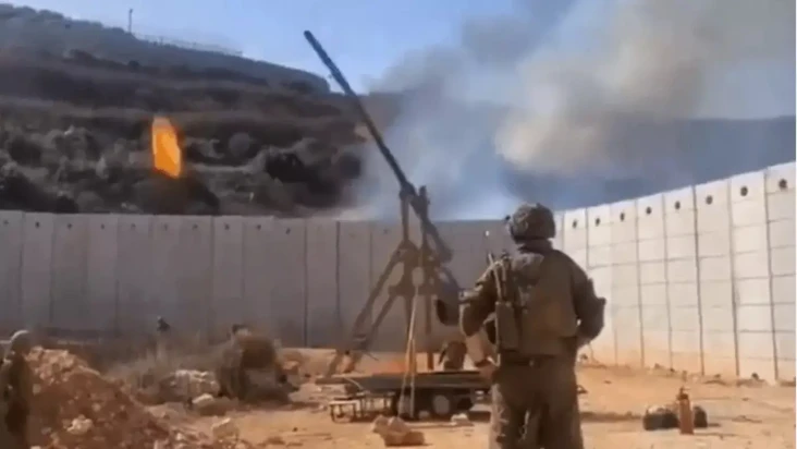 Israel Gunakan Senjata...
