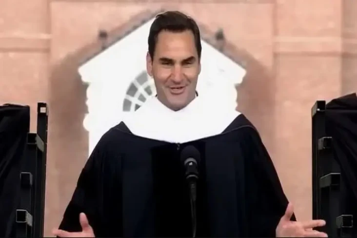 Petenis Roger Federer...
