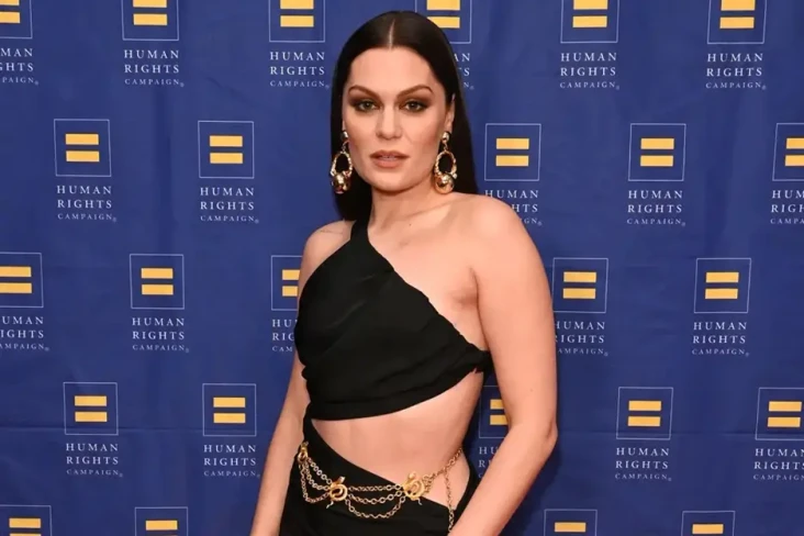 Jessie J Mendadak Pulang...
