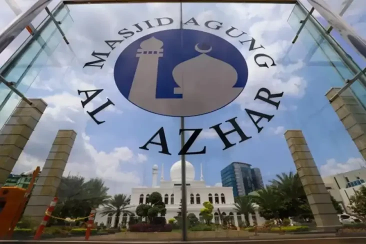 Masjid Agung Al Azhar...