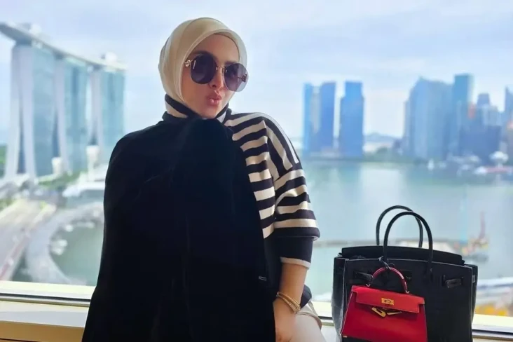 Adik Jawab Kabar Syahrini...