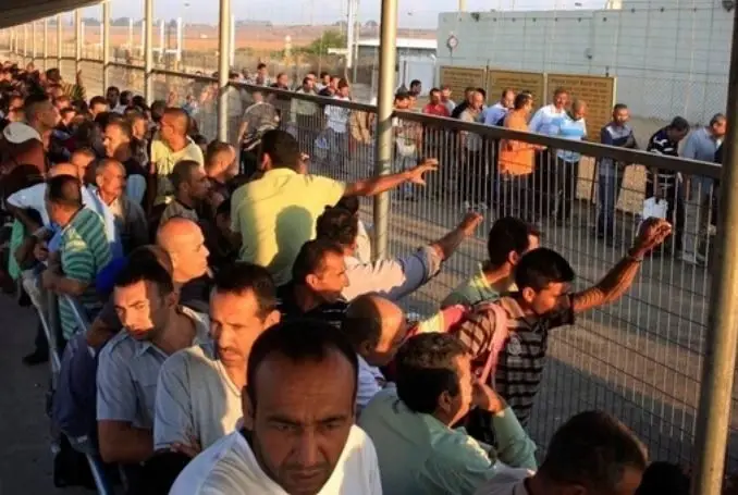 Israel Bekukan Izin...