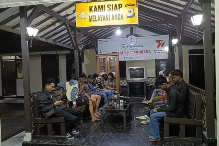 Polisi Gerebek Indekos...