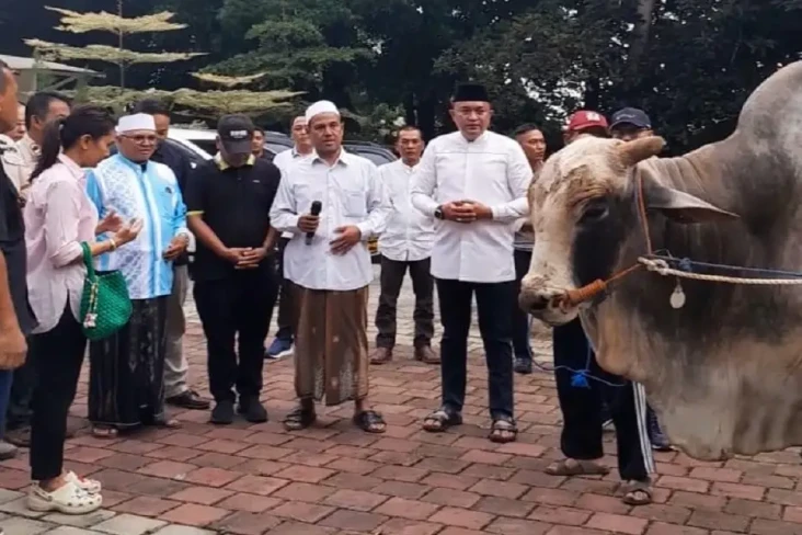 Prabowo Bagikan 48 Ekor...