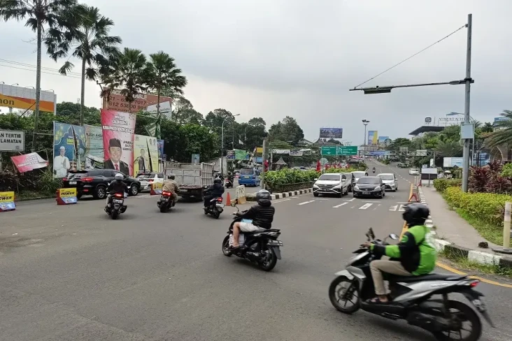 Sore Ini, Lalu Lintas...