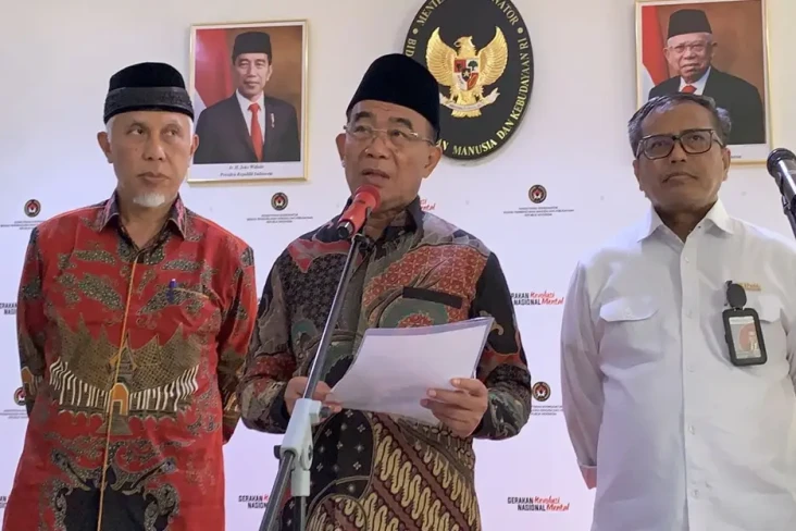 Menko PMK Sebut Transisi...