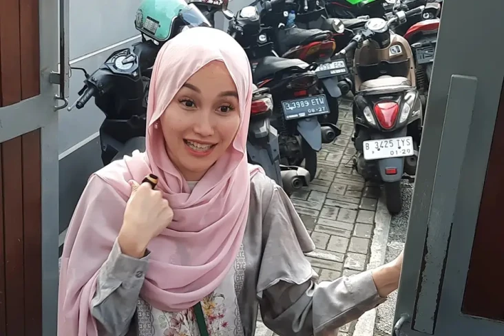 Ayu Ting Ting Tak Ikut...