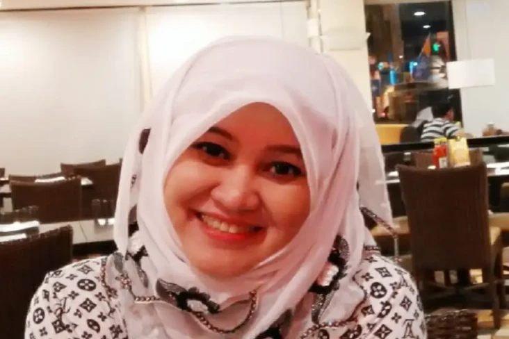 Mengapa Perempuan Bisa...