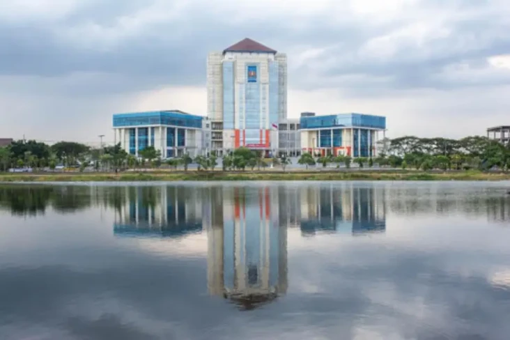 Unesa-UNP Terdepan,...