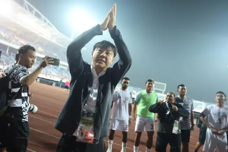 Shin Tae-yong Menangis...