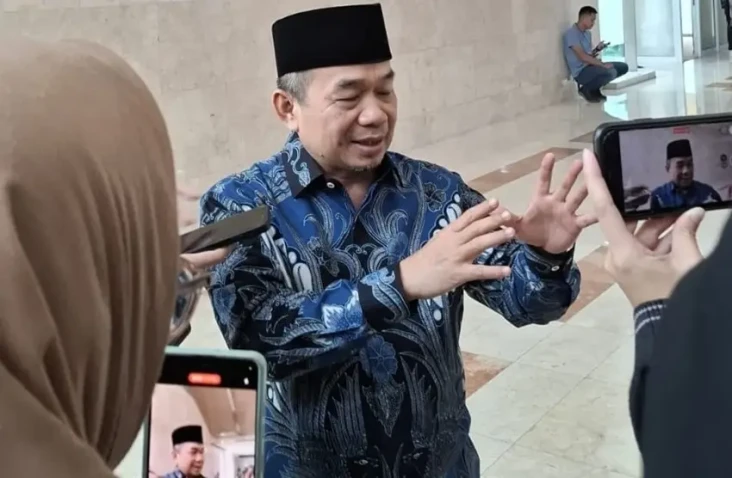 Kritisi Pernyataan Menteri...