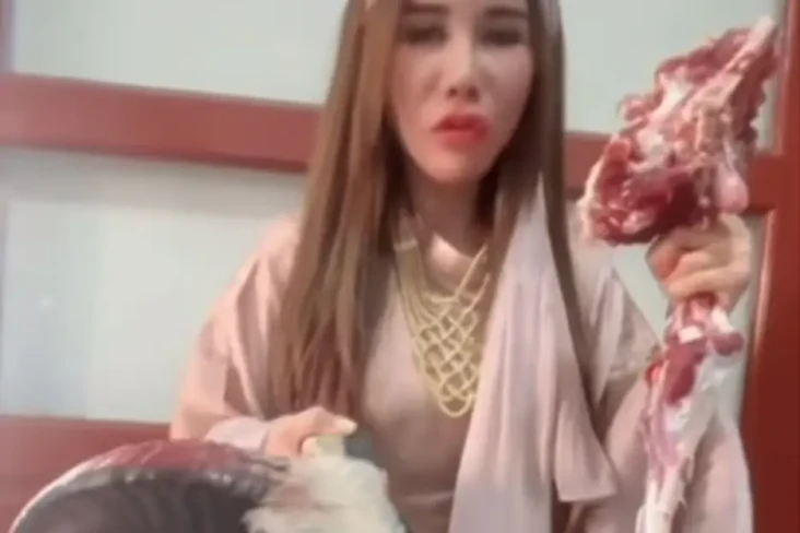 Viral! Aksi Perempuan...