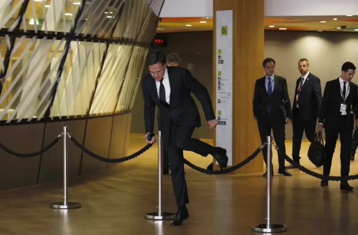 Siapa Mark Rutte? Si...