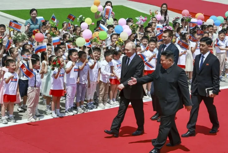 Putin dan Kim Jong-un...
