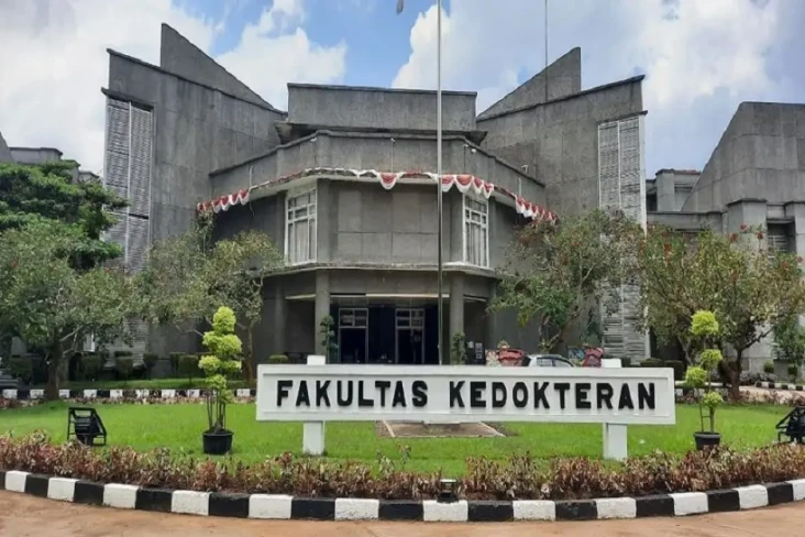 7 Jurusan Kedokteran...