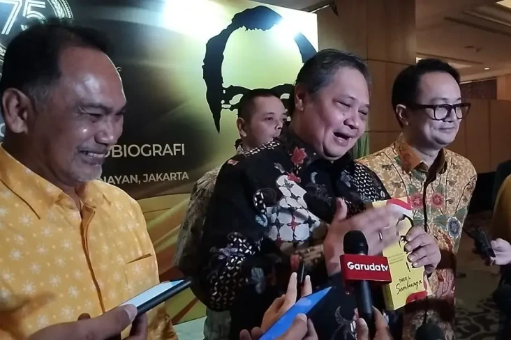 Golkar Tunggu Hasil...