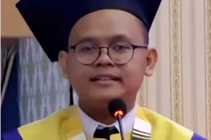 Viral! Pidato Wisuda...