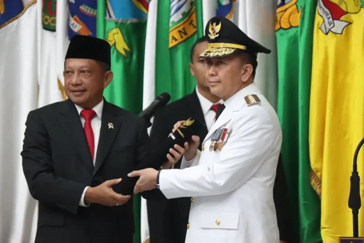 Mendagri Lantik Pj Gubernur...