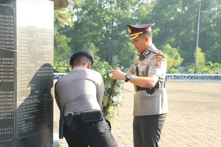 Sambut HUT ke-78 Bhayangkara,...